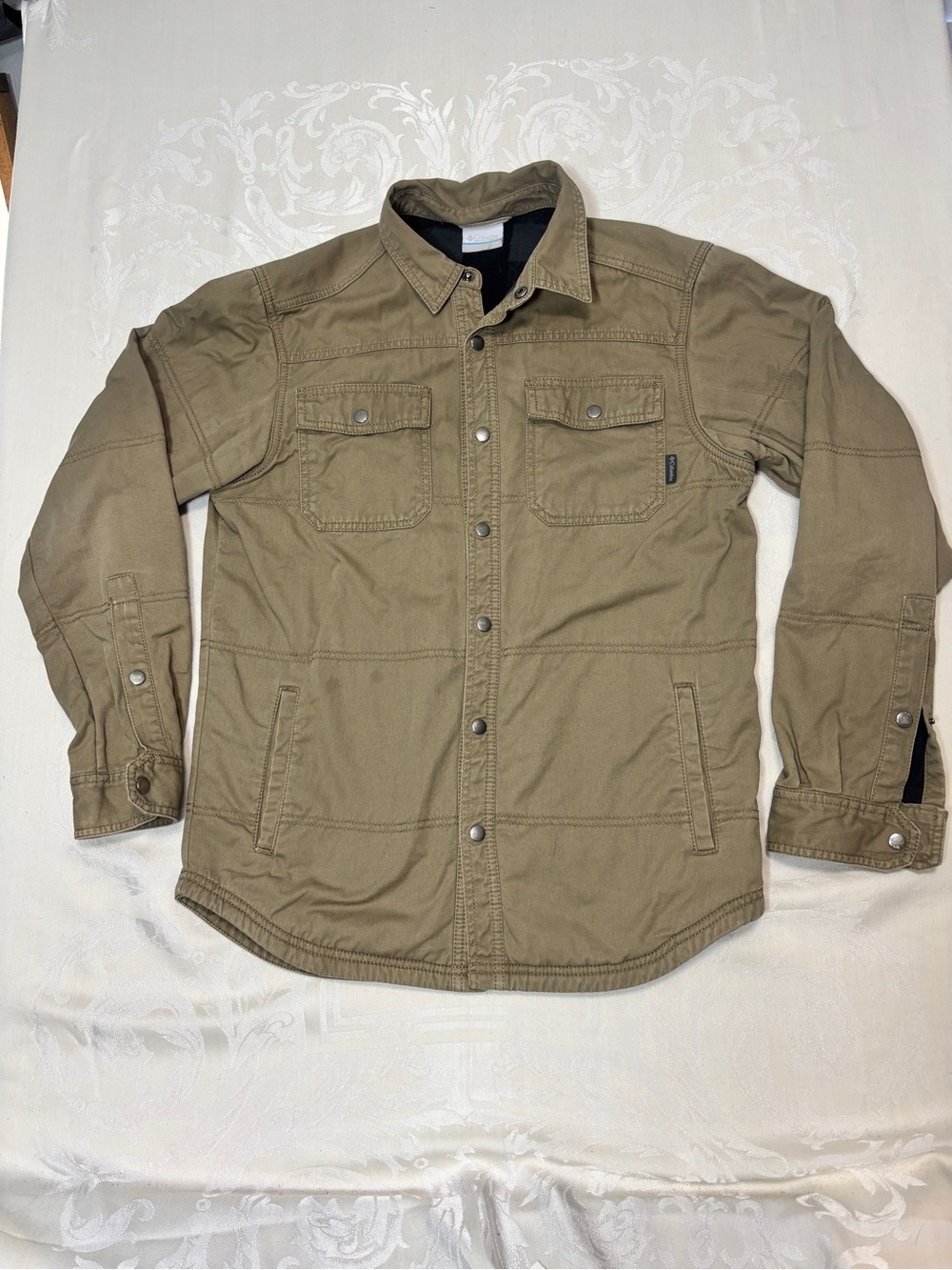 Men's Lightweight Shirt Jacket in Khaki - Casual Utility